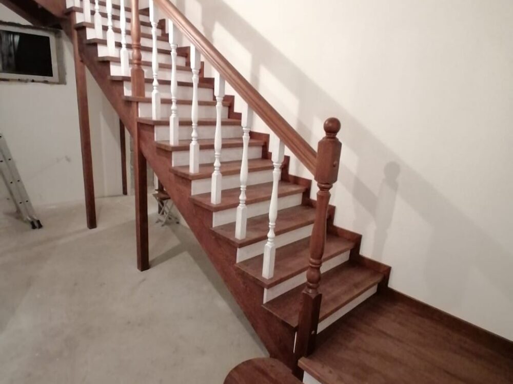 Изготовление Лестницы на заказ из дерева Новосибирск